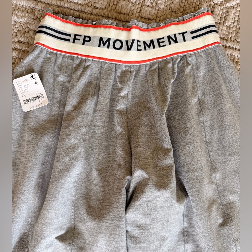 NWT Free People Movement Jumpstart Joggers in Heather grey - Picture 10 of 14
